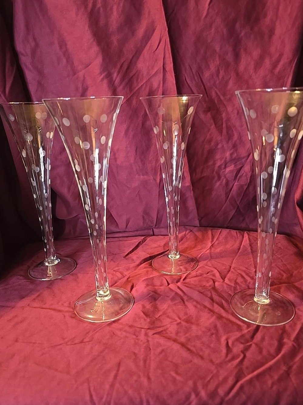 Set of 4 Tall Champagne Flutes Clear Glass White Polka Dot Etched 10”